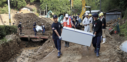 �Ƌ�̔��o��Ƃ��s���w���B