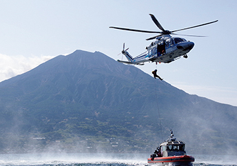 �헪�I�ȍ����O�̊֌W�@�ւƂ̘A�g�E�x���\��