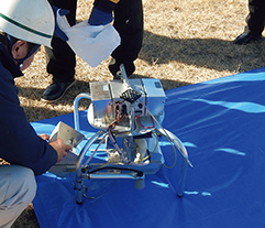 �h���[�����ڌ^�ΎR�D�̎摕�u�ƍ̎悳�ꂽ�΂⍻-2