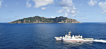 尖閣諸島周辺海域の領海警備に従事する巡視船