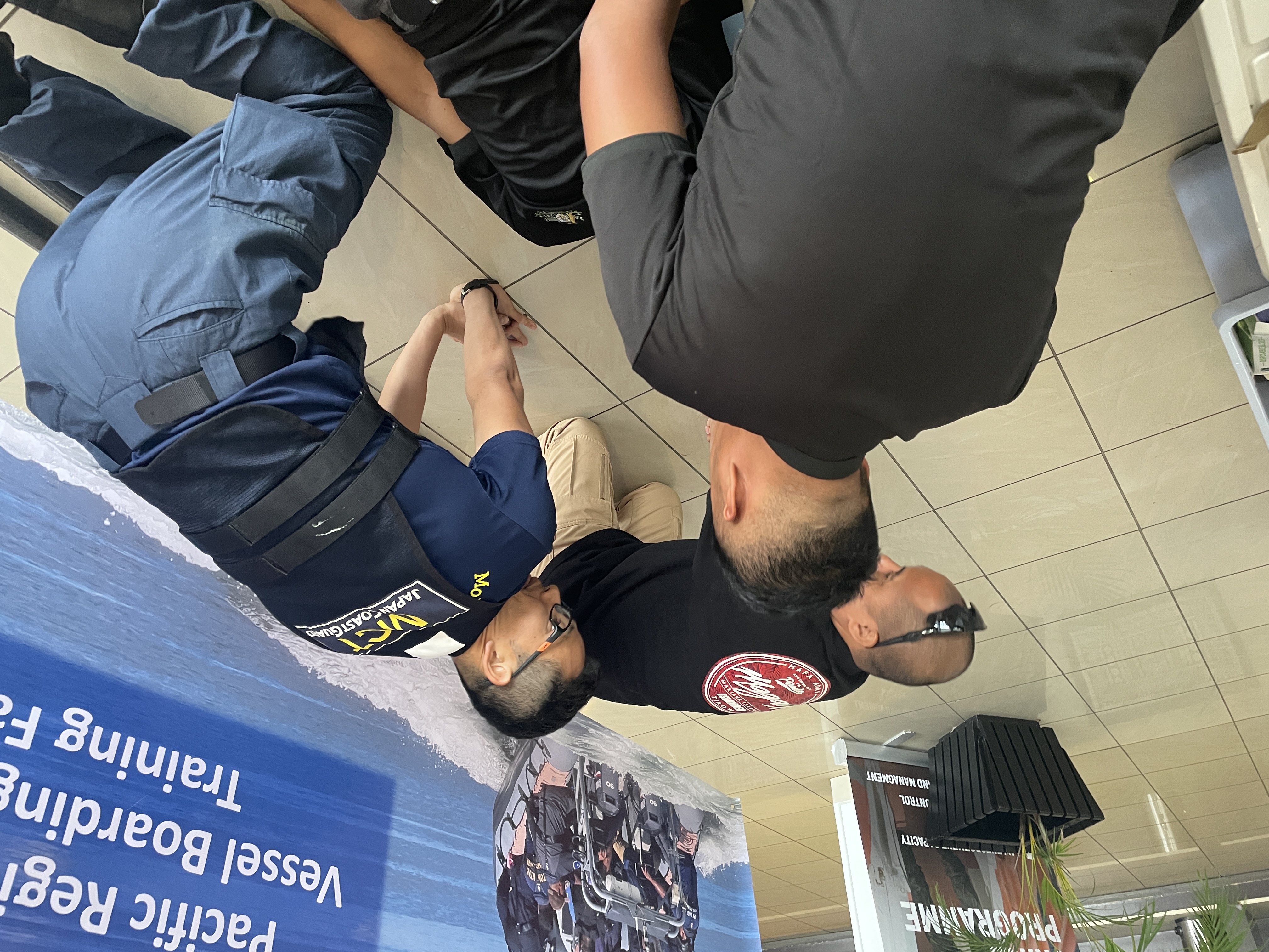 胸骨圧迫の指導 胸骨圧迫の指導