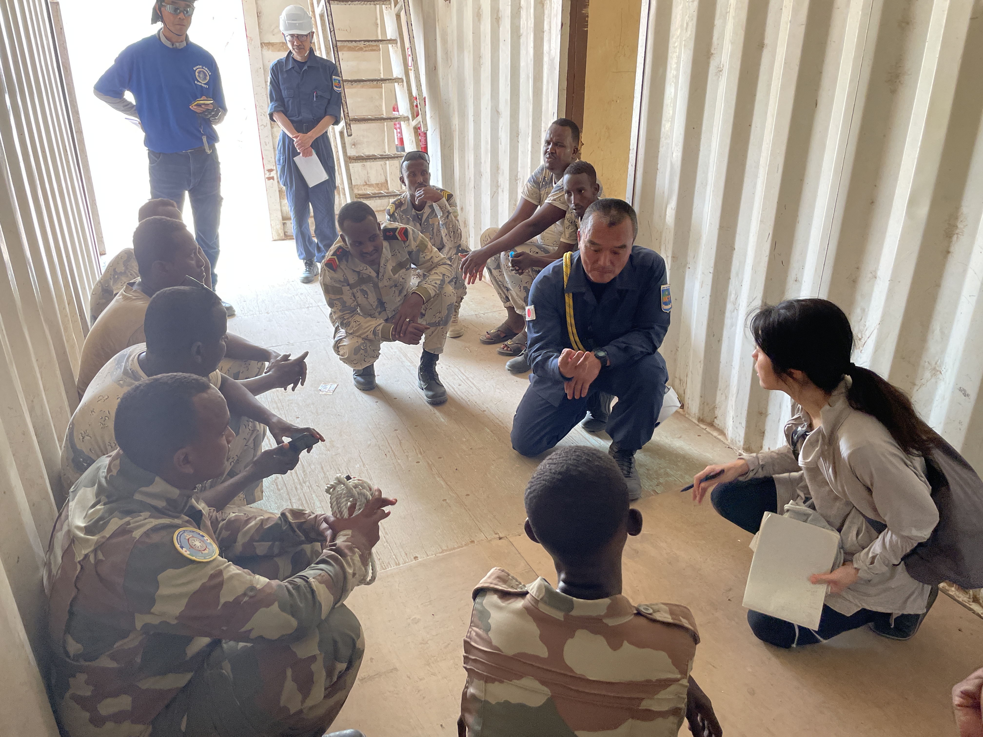 デブリーフィング デブリーフィング