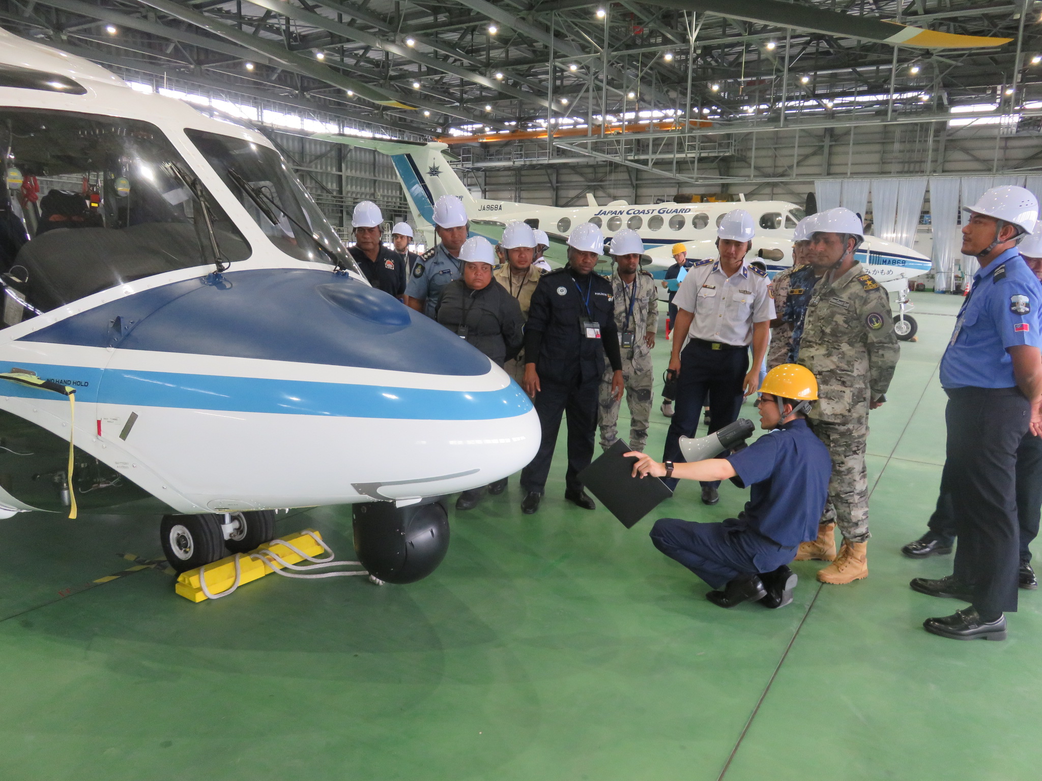 北九州航空基地視察 北九州航空基地視察