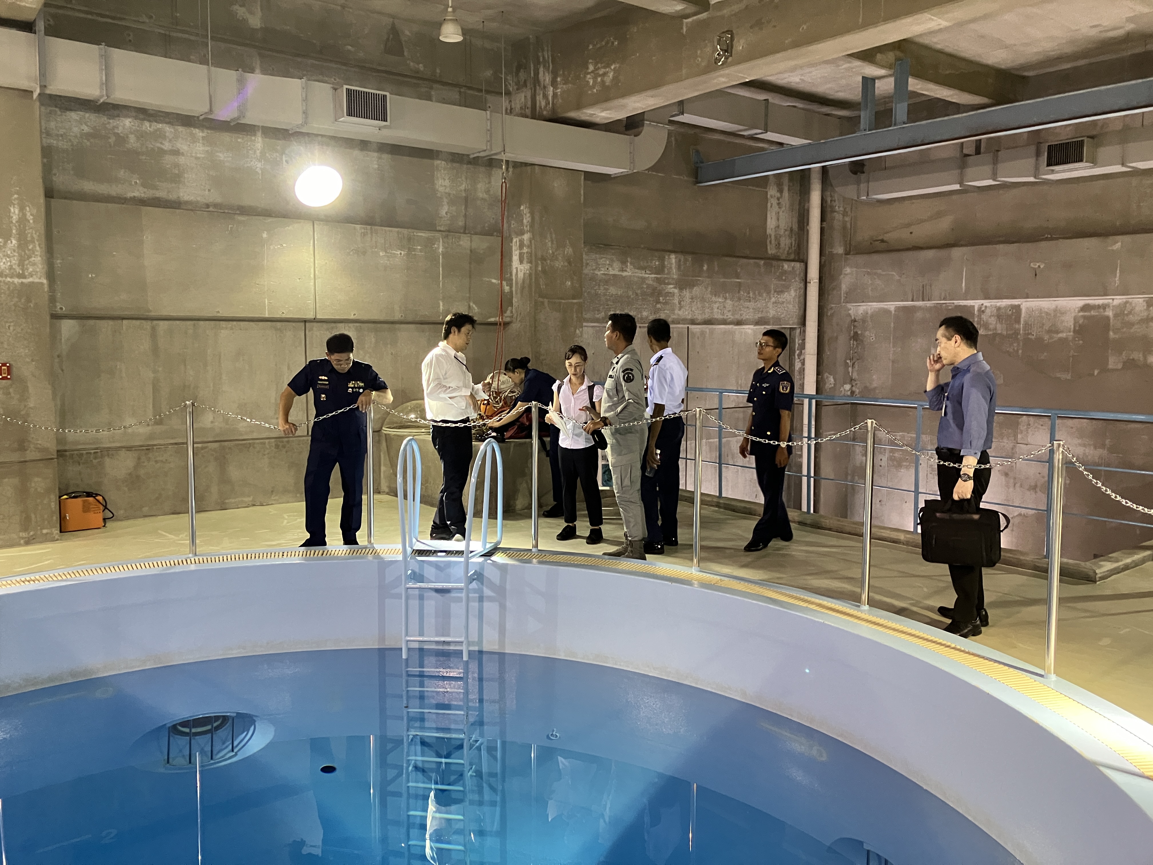 横浜海上防災基地見学 横浜海上防災基地見学