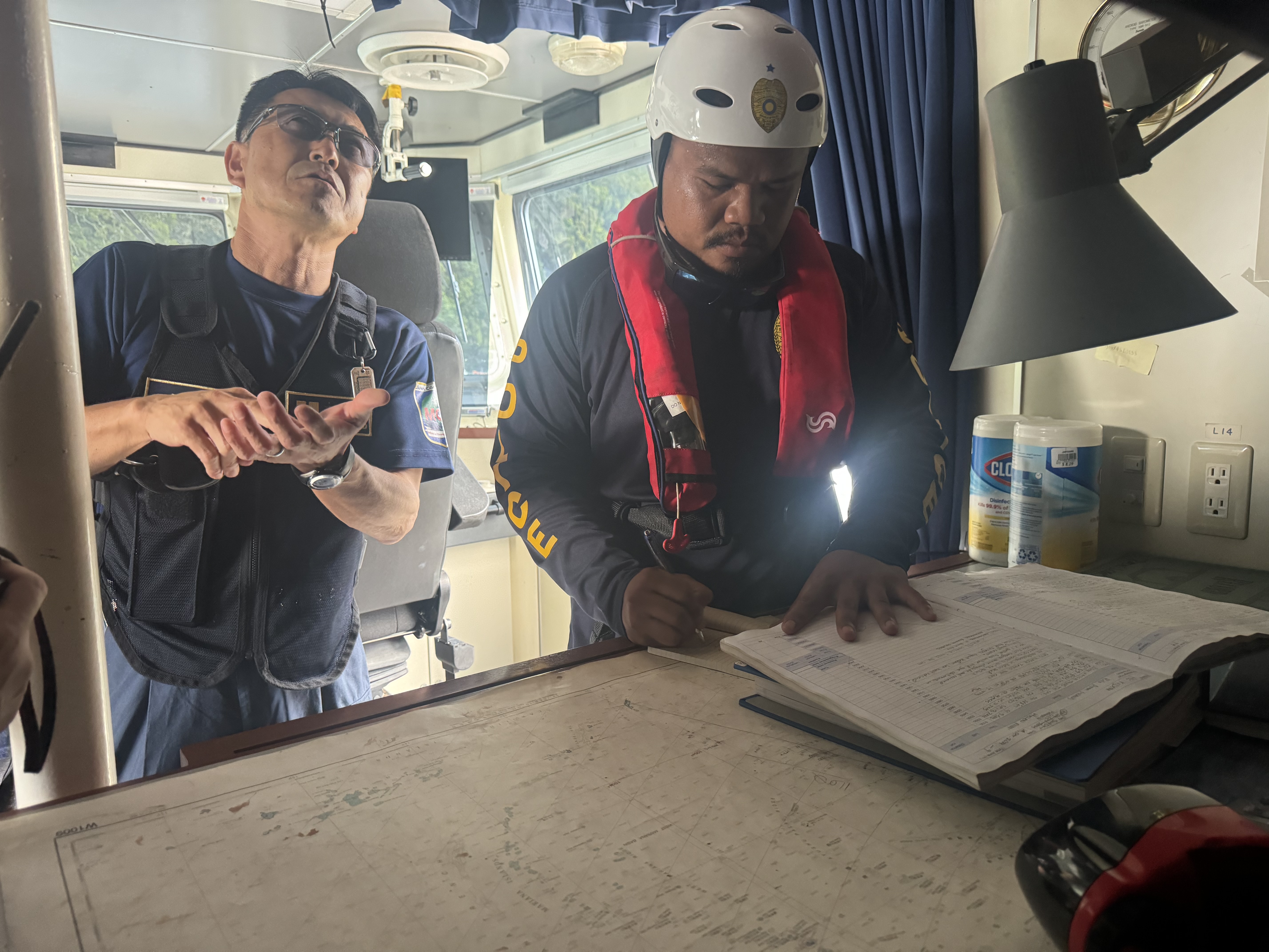 立入検査訓練(法定書類確認中) 立入検査訓練(法定書類確認中)