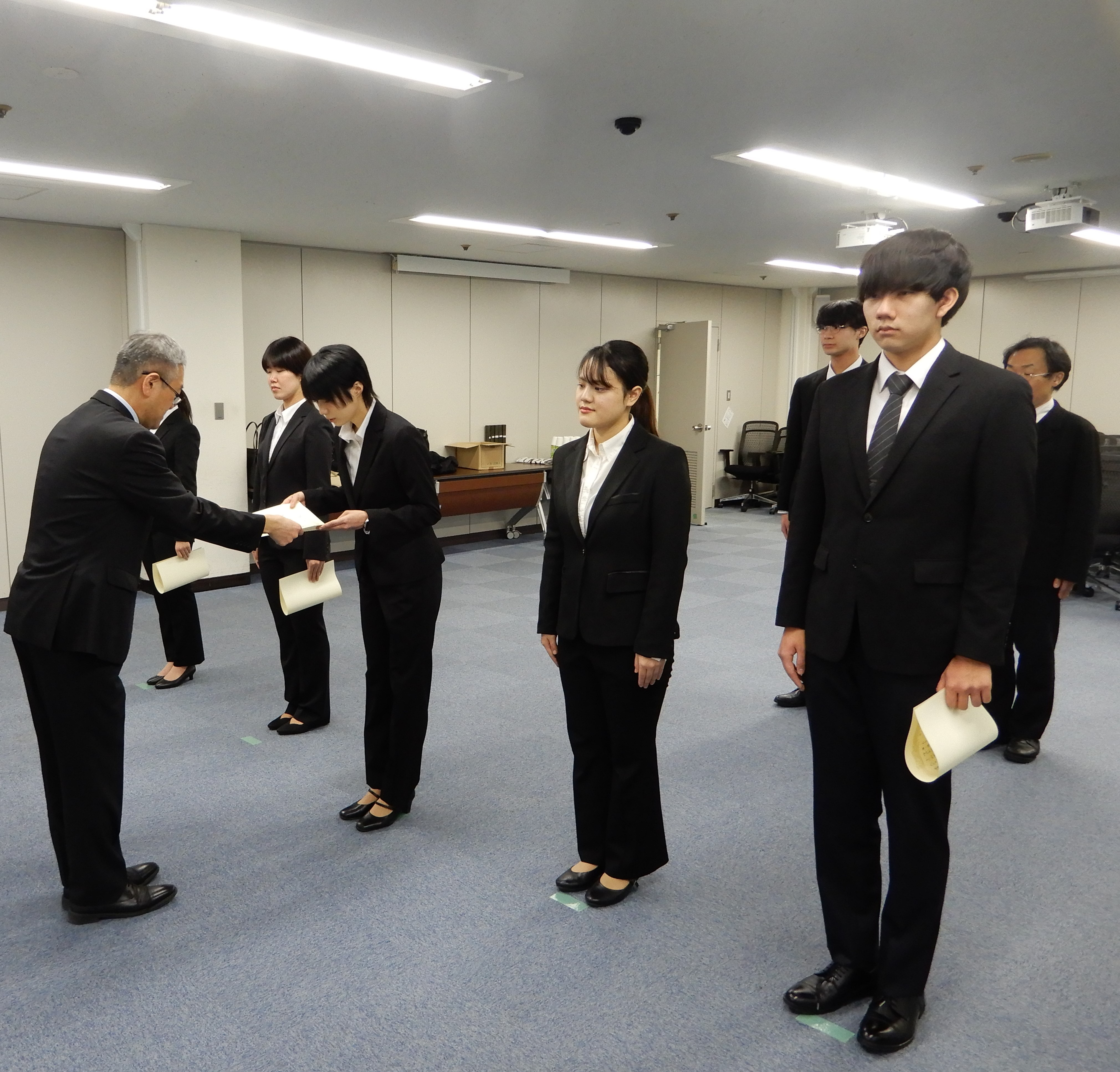 感謝状贈呈式の様子 感謝状贈呈式の様子