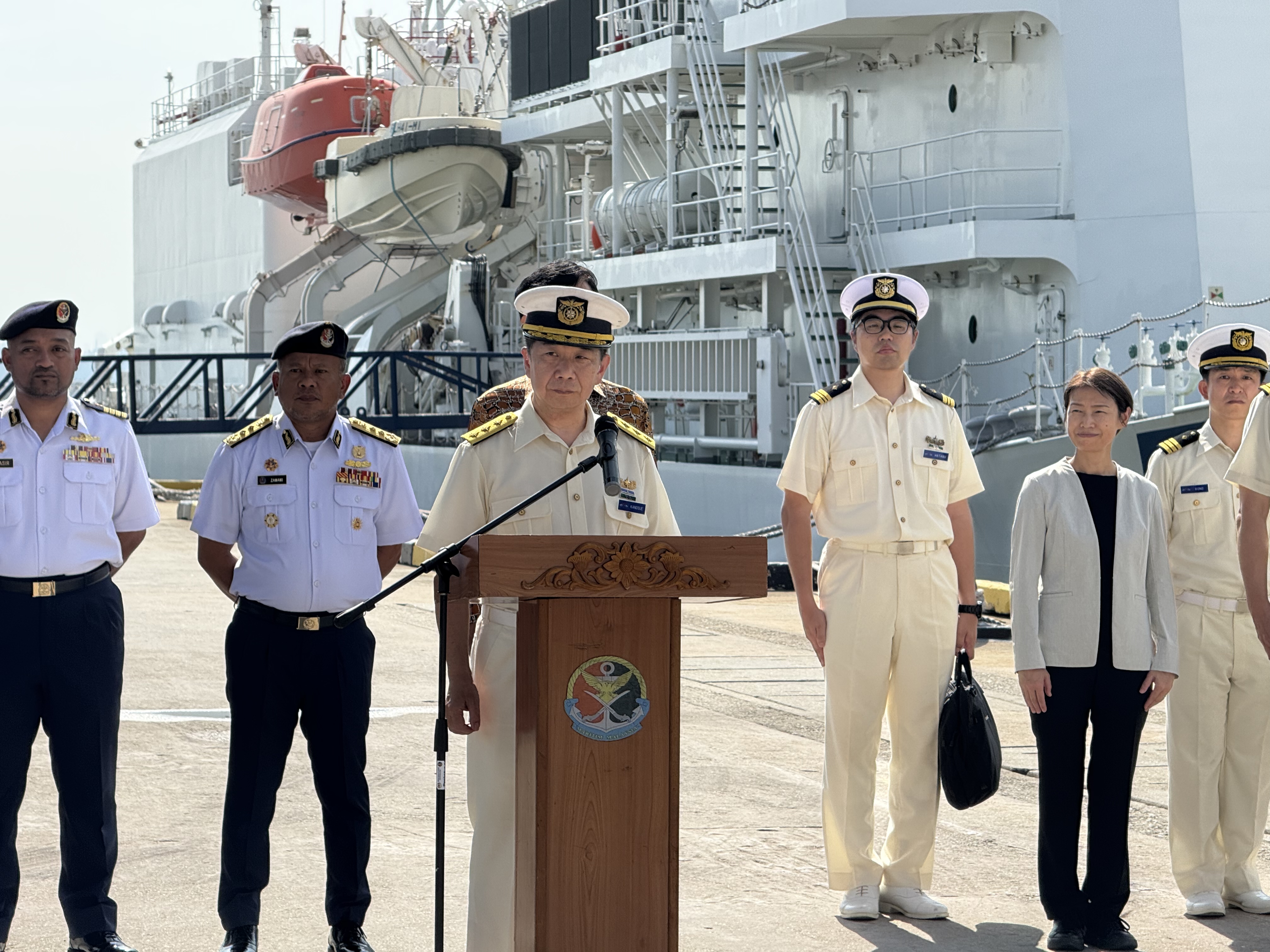 マレーシア海上法令執行庁と連携訓練を実施しました～両機関巡視船で